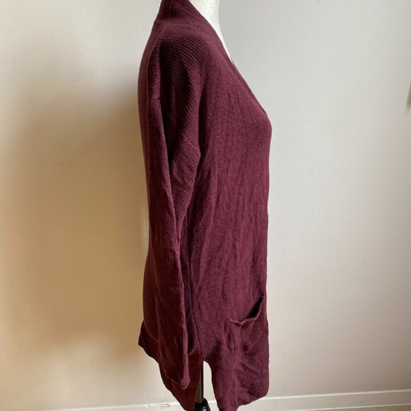 𝅺t Tahari BNWOT Small Ribbed Burgundy Open Cardigan NEW Front Pockets Cashmere - Picture 4 of 7